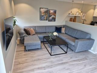 Familievennlig bolig med fine utearealer - Sandefjord - 6