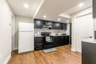 Spacious basement - Mississauga - 6