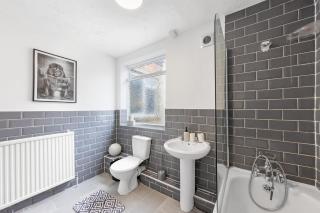 The Canterbury stylish Apartment - Gillingham - 7