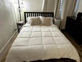 Cozy Centrally-located Condo in Honolulu - 30 day minimum stay - 9