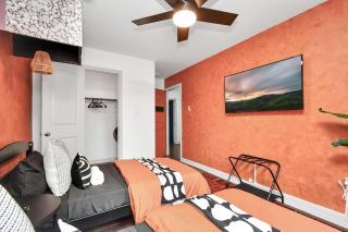 ProlificSuites Escape - Stylish Spaces & Prime Location - Houston - 3