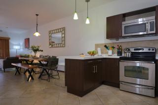3 minutes from best beaches in Aruba! Luxury Tropical Townhouse at Gold Coast Aruba - 5