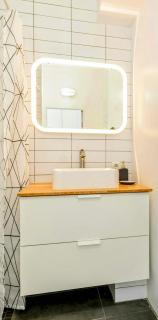 Skylight Room! - 3