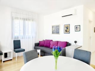 S`akvarel 3 - private garage - Split - 1