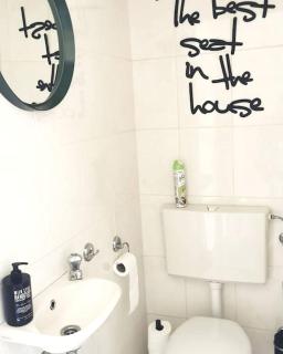 Perfect place for water lovers! Fireplace and Lakeview - 6