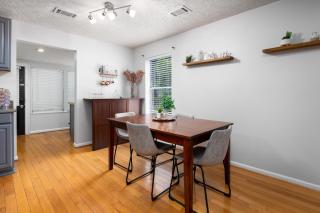 2 Bedroom Ft Moore Retreat - 9