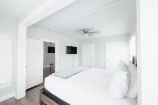 Galvez Oceanview Retreat Walk to Beach or Pleasure Pier - 4