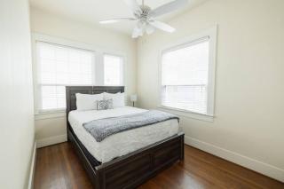 Galvez Oceanview Retreat Walk to Beach or Pleasure Pier - 2