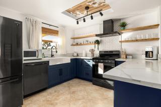 Modern Desert Escape - Fire Pit, BBQ and Design! home - 4
