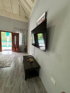 Tina-Cay Sunset Escape - 6