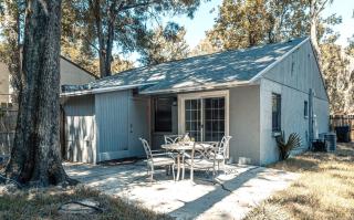 Gainesville Charm- Cozy, Comfortable, Convenient - Gainesville - 1