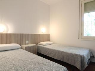 Casa con Jardín a 100m de la Playa de la Farella, Wifi y Garaje Privado - ES-228-175 - 2