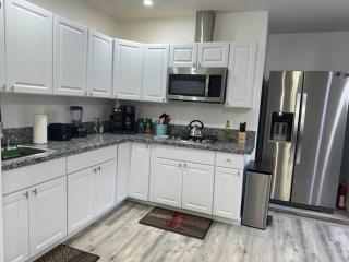 Stylish apartment near the Strip !!! - 7