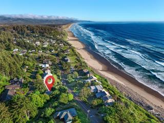 Manzanita Beach Ocean View Cabin Pet Friendly - Nehalem - 0