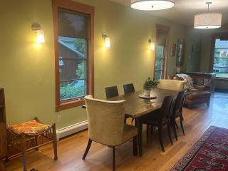 Creekside Setting Right Near Downtown And Bogert Park - 3