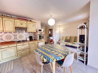 Sainte-Maxime : T2 calme avec piscine, terrasse, proche plages et commerces - FR-1-226-552 - Sainte-Maxime - 8