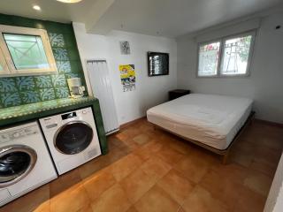 Chalet Spacieux et Confortable à 250m de la Plage avec Wifi et Terrasse à Gruissan - FR-1-784-29 - Gruissan - 4