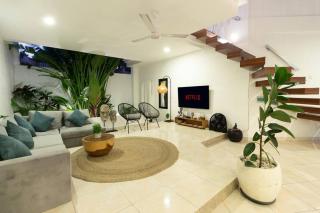 Boho-chic Canggu Villa near Cafè Del Mar, 5-minute walk to beach - 5