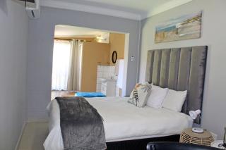 Pool house - Polokwane - 9