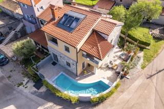 Casa Dika Pool & Lounge - Happy Rentals - 0