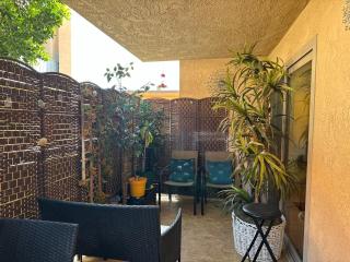 Goldie's 30 Day Minimum condo - Palm Springs - 6