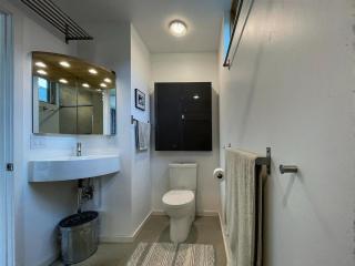 Stunning Modern Apartment, One Of A Kind! - 6