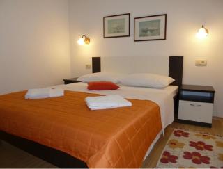 Apartments Nena with sea view - max 4 persons - 1