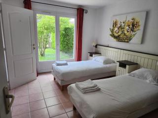 Amazing villa with garden - Les Forges - 8