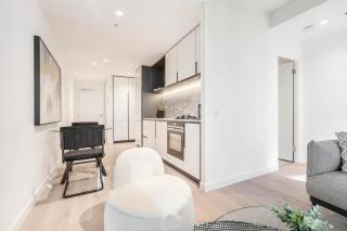 West Side Trendy CBD LivingWorkShopRestPlay - 1