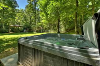 Cozy Creekside Cabin - Ellijay - 7