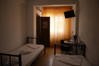 Taxi Hostel - Otopeni - 2