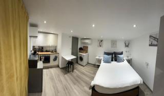 Cosy, self-contained guest house - 0