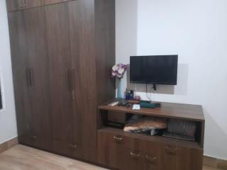 Serenity Homestay only for families and Females - Guwahati - 9