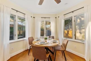 Patio Paradise Stylish 3BR Home with Gaming Room - Arlington - 6