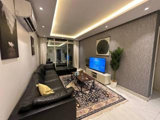 Sunlight home with 2BR Yard 20 min Airport - Riyad - 2