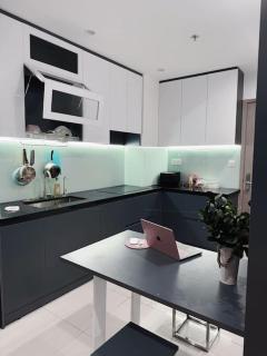 Qinie Home - 1