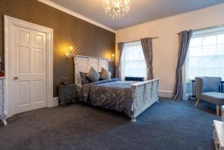 Weetwood Hall Estate - Leeds - 2