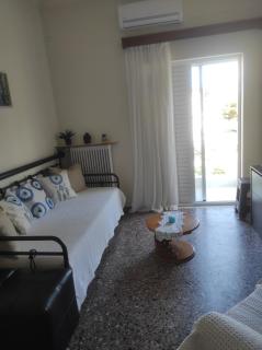 KROKOS HOUSE - Aliveri - 9