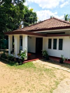 Cafe Tangola Home Stay - 0