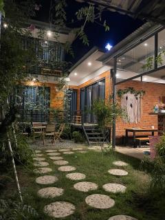 April Homestay - Venuestay - 0