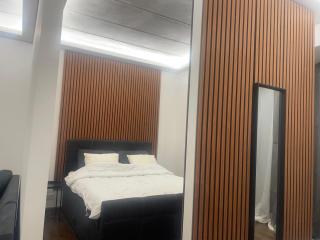 Boutique Diamond Apartments - 6