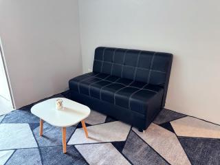 TheGodjiHouse - 2