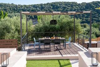 Pavlina Villa , a hidden gem with heated pool and ping pong! - Perama - 5