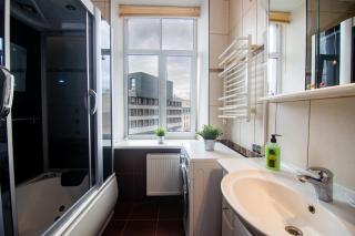 Central 3 bedroom apartment - 5