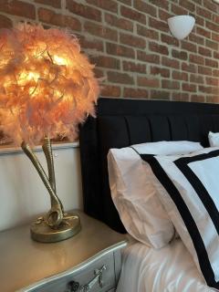 1 Bed Flat - Sleeps 2 - Pets - Parking - Wifi - 3