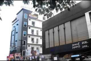 Hotel VSR Grand - Vijayawāda - 8