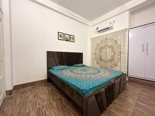 Egarden Bhakti Yog 2 BHK Suite with Balcony - Varanasi - 1