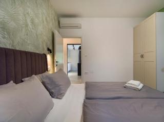 Villa Joy heated pool - 3