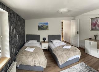 Przystanek Karpacz - ul Karkonoska 2 - 6