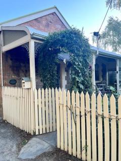 Copper Mine Cottage - Burra - 2